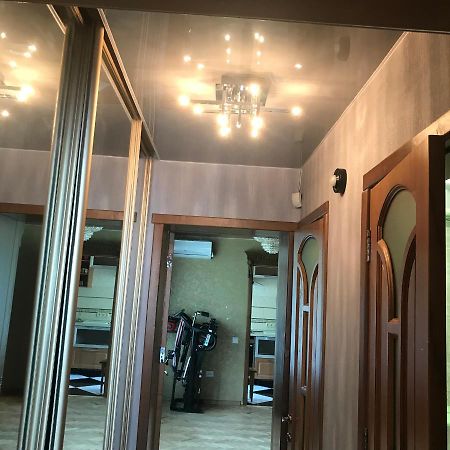 Апартаменты Ботанический Сад Kiew Exterior foto